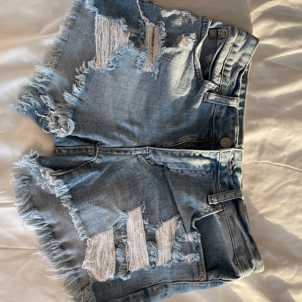 Just USA light wash denim shorts, size small